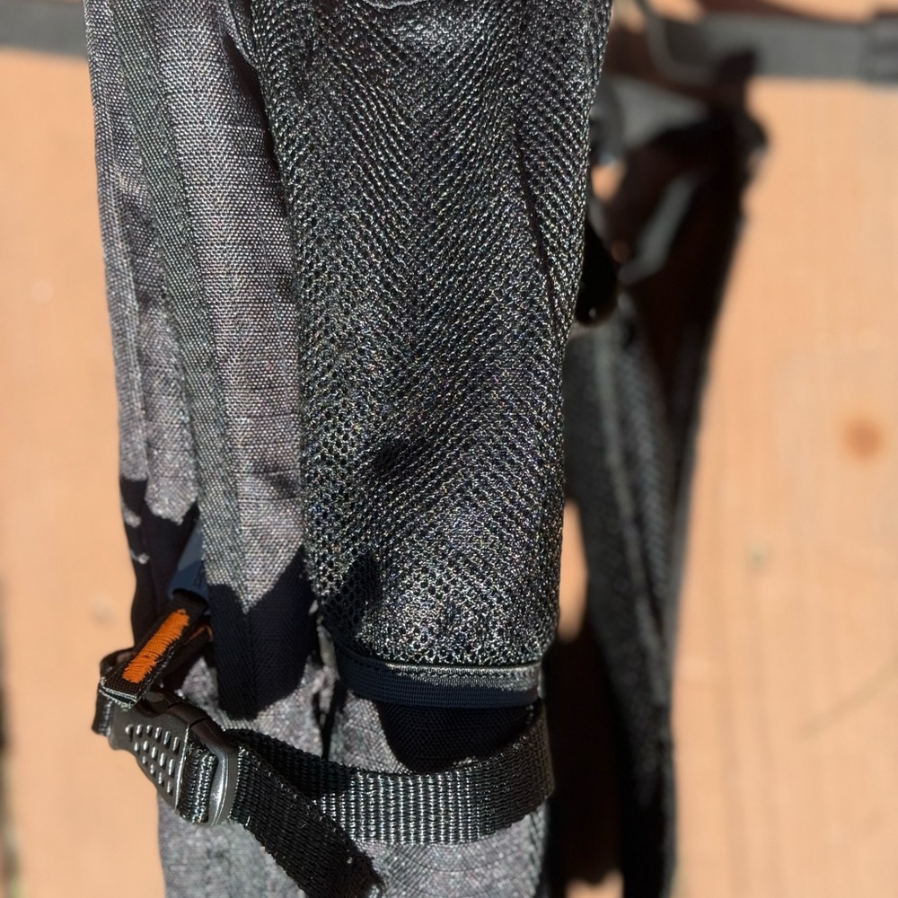 Amazon Basics Laptop Backpack - Picture 11 of 12